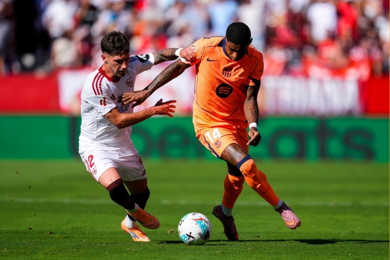 Rashford là điểm sáng hiếm hoi trong ngày Barcelona thua Sevilla (Nguồn: Sưu tầm)