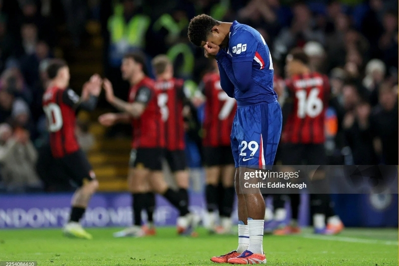 Chelsea sa s&uacute;t phong độ