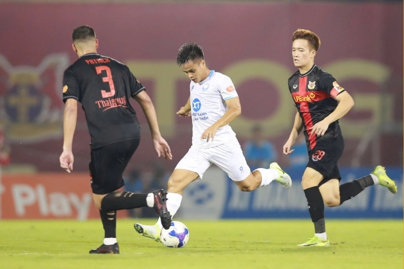 Kết quả b&oacute;ng đ&aacute; ng&agrave;y 22/9 - Ninh B&igrave;nh đ&atilde; c&oacute; m&agrave;n tr&igrave;nh diễn ấn tượng khi vượt qua Nam Định