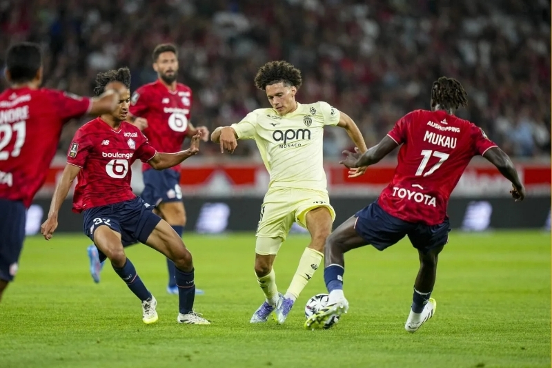 Kết quả bóng đá ngày 24/8 - Trận đấu giữa Lille và Monaco diễn ra căng thẳng