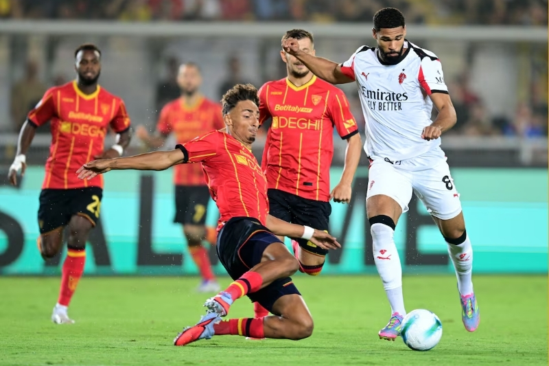 Kết quả bóng đá ngày 29/8 - AC Milan vượt qua Lecce với tỷ số 2–0