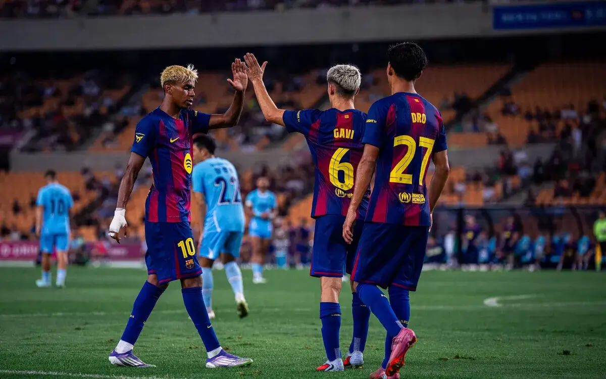 Kết quả bóng đá ngày 4/8 - Liverpool cùng cơn mưa bàn thắng