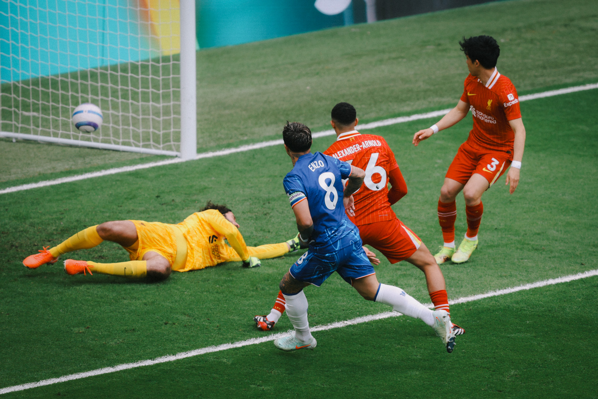 Kết quả bóng đá ngày 4/5 - Chelsea hạ Liverpool, Bayern vô địch Bundesliga