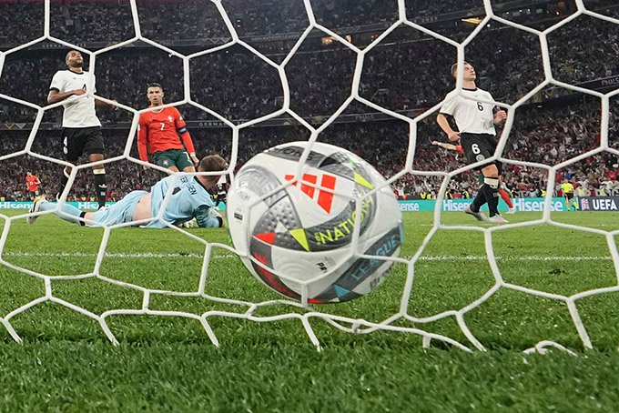 Kết quả bóng đá ngày 4/6 - Ronaldo vào chung kết Nations League