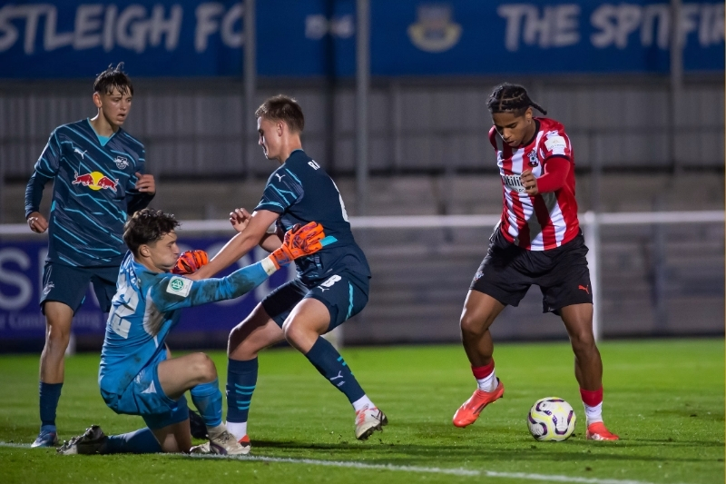 Lịch trực tiếp b&oacute;ng đ&aacute; ng&agrave;y 18/12