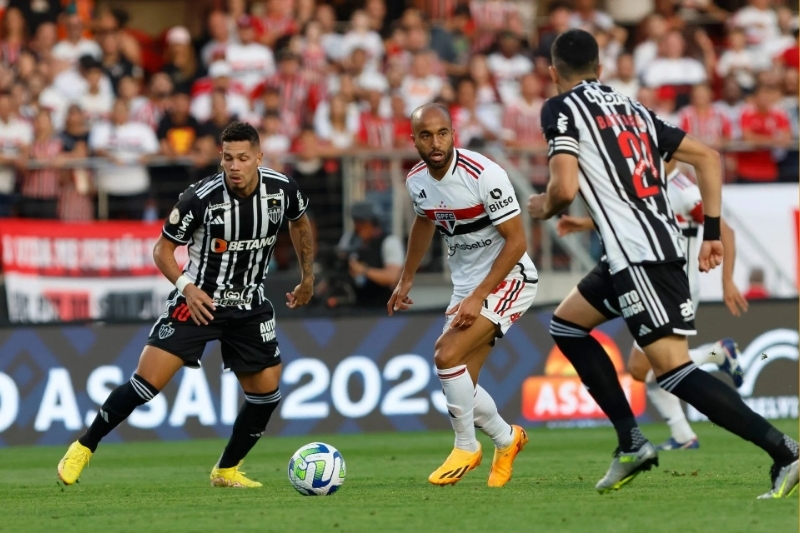 Lịch trực tiếp b&oacute;ng đ&aacute; ng&agrave;y 24/8 - Sao Paulo vs Atletico MG