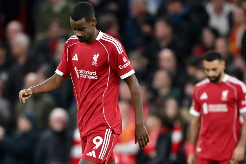Liverpool thảm bại