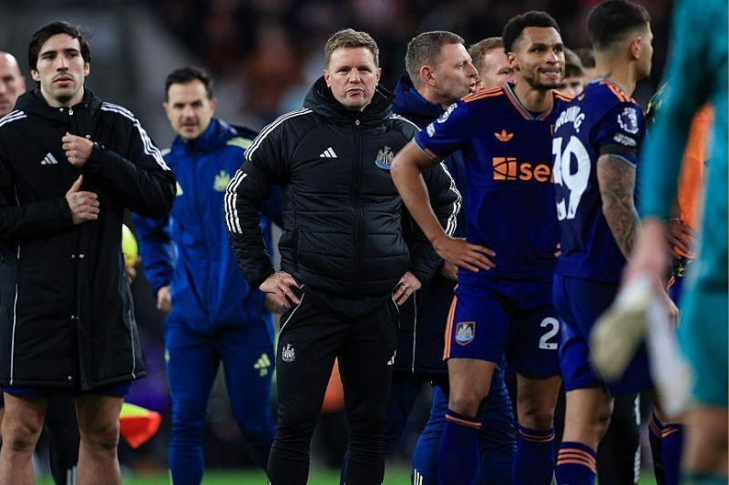 Newcastle sa sút phong độ