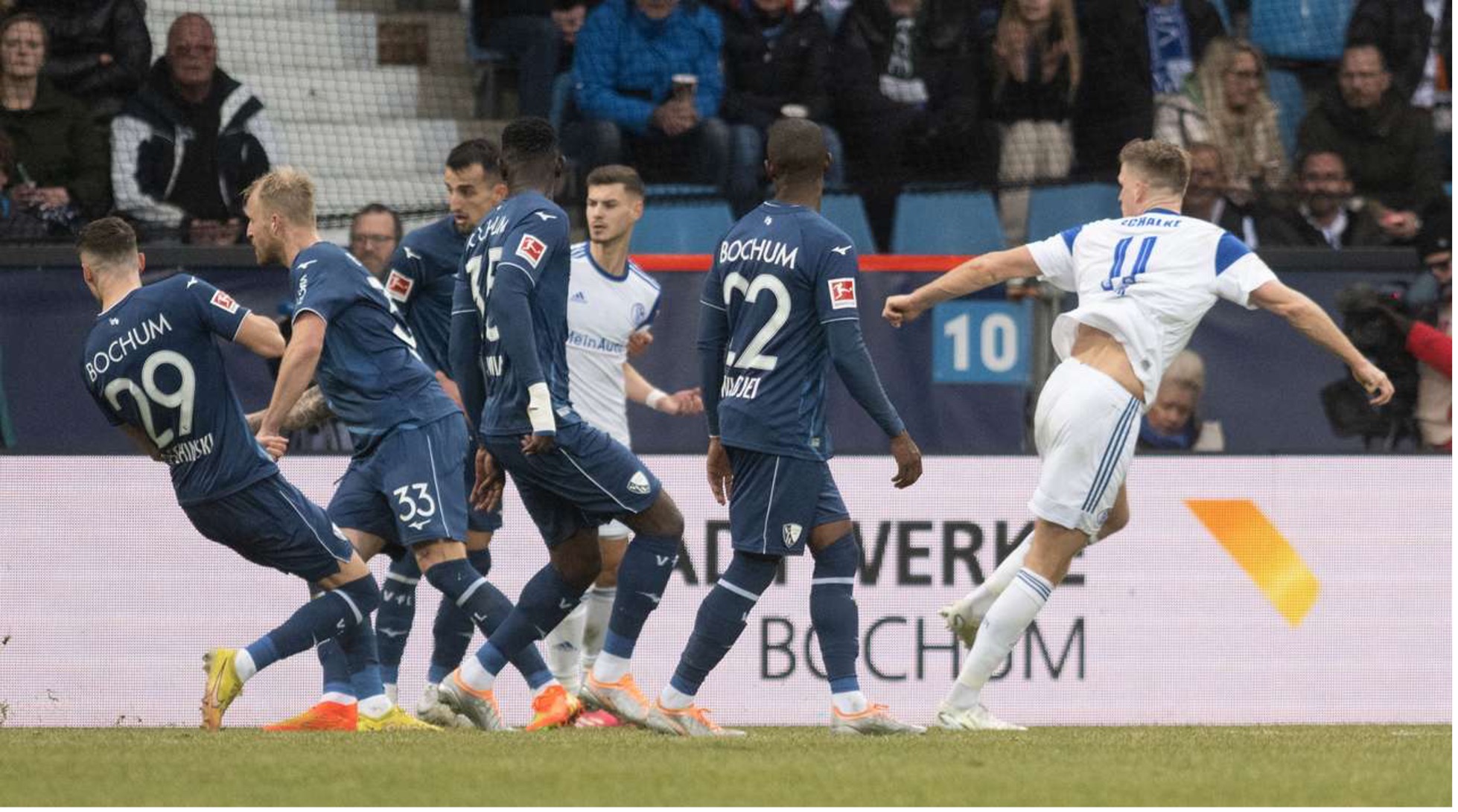 Soi tỷ lệ kèo châu Á nhà cái FC Koln vs Bochum