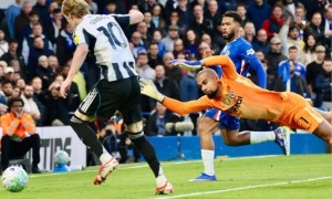 8 điểm nhấn vòng 30 Ngoại hạng Anh: Dowman tỏa sáng, Bruno lập kỷ lục