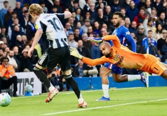 8 điểm nhấn vòng 30 Ngoại hạng Anh: Dowman tỏa sáng, Bruno lập kỷ lục