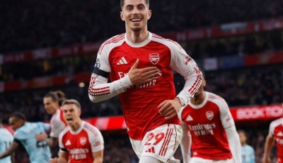 7 điểm nhấn vòng 37 Ngoại hạng Anh - Arsenal lên ngôi vương
