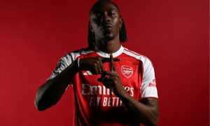 Eberechi Eze: Từ người kiến tạo lối chơi đến mũi nhọn dứt điểm của Arsenal