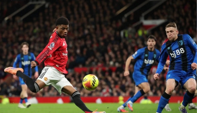 Kết quả bóng đá ngày 15/12 - Man United hòa nghẹt thở