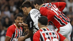 Kết quả bóng đá ngày 20/11 - Corinthians thắng derby Sao Paulo
