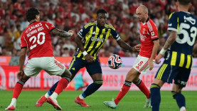 Kết quả bóng đá ngày 20/8 - Fenerbahce gặp bất lợi trong trận lượt đi
