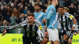 Kết quả bóng đá ngày 22/11 - Newcastle hạ Man City