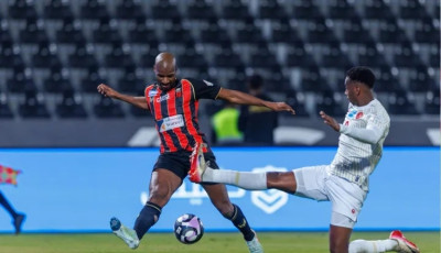 Kết quả bóng đá ngày 25/12 - Al Ettifaq ghi 2 bàn phút bù giờ