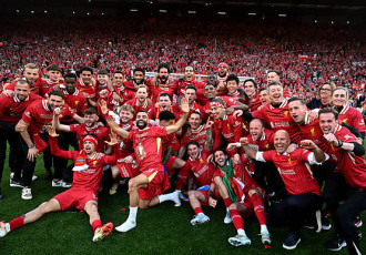 Kết quả bóng đá ngày 27/4 - Liverpool vô địch Ngoại hạng Anh