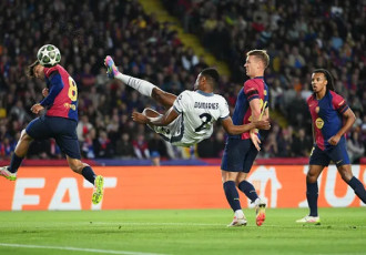 Kết quả bóng đá ngày 30/4 - Inter cầm hòa Barcelona kịch tính