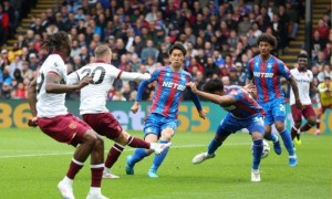 Nhận định bóng đá Crystal Palace vs West Ham, 02h00 ngày 21/4: Derby London đầy căng thẳng