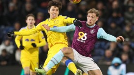 Nhận định bóng đá Leeds vs Burnley, 02h00 ngày 2/5: 3 điểm và trụ hạng