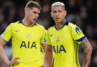 Cửa Tottenham trụ hạng bị đe dọa sau trận thua Chelsea