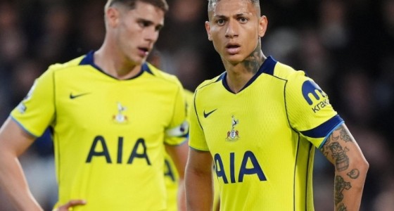 Cửa Tottenham trụ hạng bị đe dọa sau trận thua Chelsea