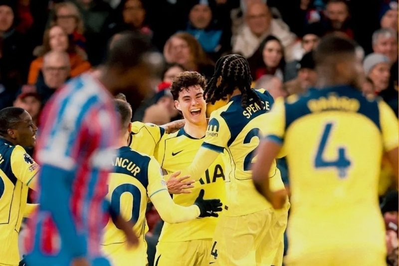 V&ograve;ng 18 Ngoại hạng Anh