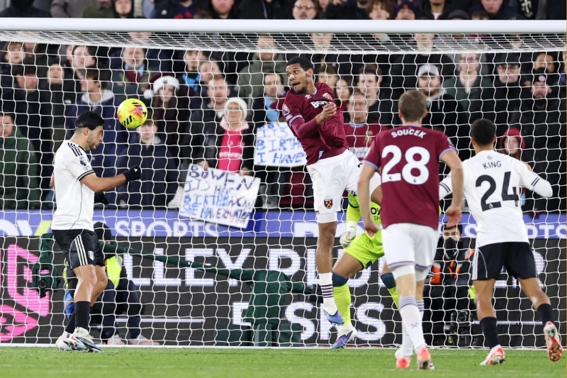 V&ograve;ng 18 Ngoại hạng Anh