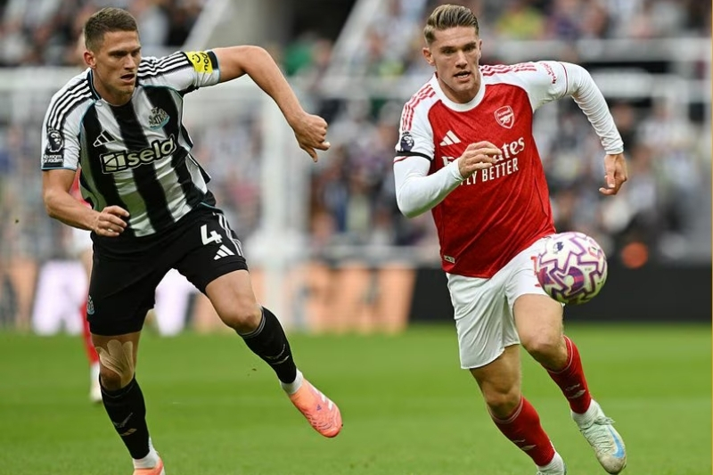 Arsenal rút ngắn khoảng cách với Liverpool (Nguồn: Sưu tầm)